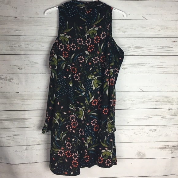 Floral Mock Neck Dress - Picture 5 of 5